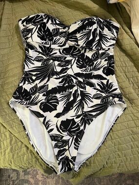 Old Navy Black and White Tropical One-Piece Swimsuit